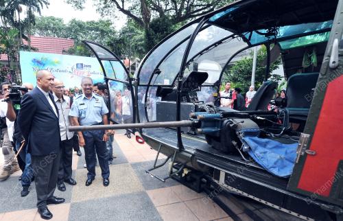 KL10_18112014_NAZRI_SENJATA
