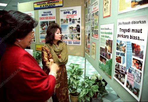 Siti Hasmah & Endon Mahmood