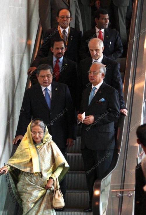 MOHD NAJIB TUN ABDUL RAZAK