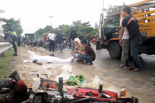 MAUT DI JALAN KUCHING