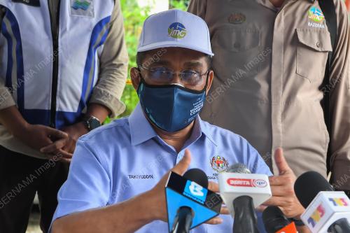 DATUK SERI TAKIYUDDIN HASSAN