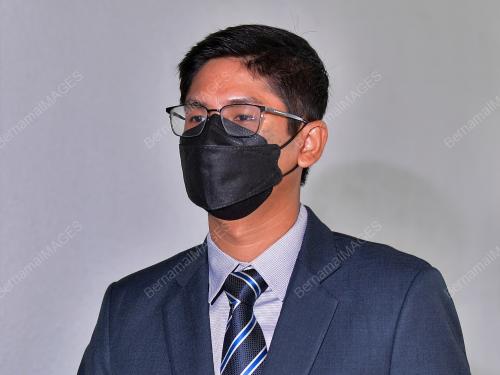 ADAM ARIFF MOHD ROSLAN