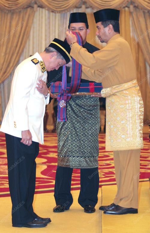 TUANKU MIZAN ZAINAL ABIDIN