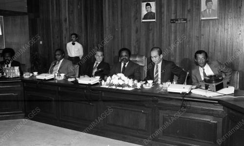 MAJLIS TAKLIMAT DI PARLIMEN