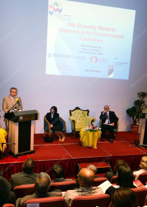RAJA NAZRIN SHAH