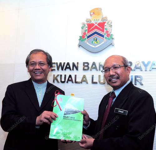 TAN SRI AHMAD FUAD