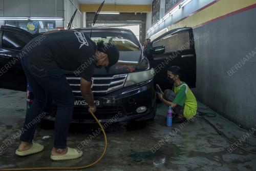 OKU_CUCI KERETA