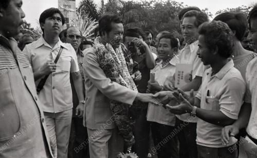 DR. MAHATHIR MOHAMAD