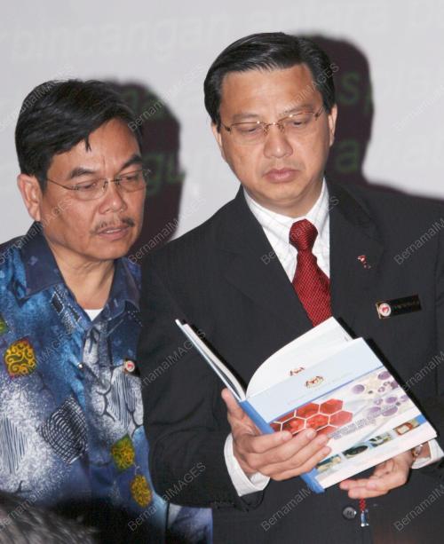 LIOW TIONG LAI