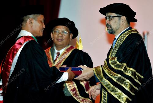 KL10_20122012_PERHEBAT