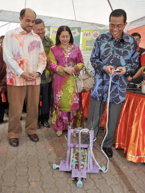 DATUK SERI MOHAMED KHALED NORDIN
