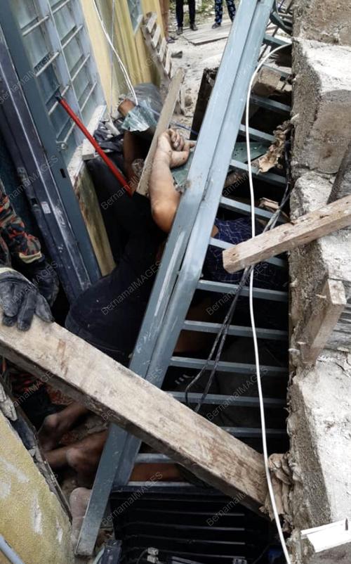 KL10_21072019_RUNTUH