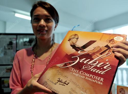KL10_21102012_BUKU_ZUBIR