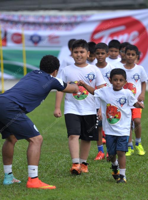 KL10_21112014_CSR