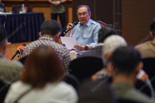 DATUK SERI ANWAR IBRAHIM