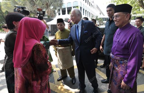 KL10_22072015_PARLIMEN