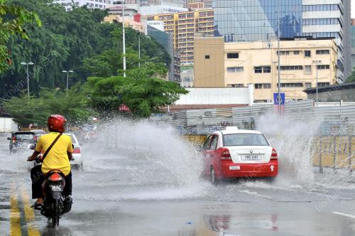 KL10_22082012_BANJIR1