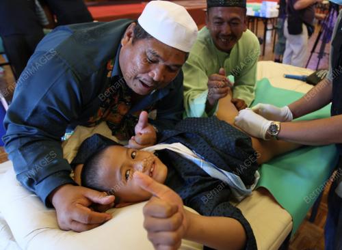 PROGRAM BERKHATAN BERAMAI-RAMAI