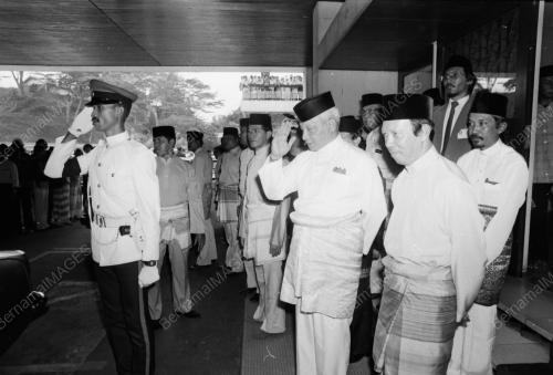 KL10_23012015_RAJA_SOLAT