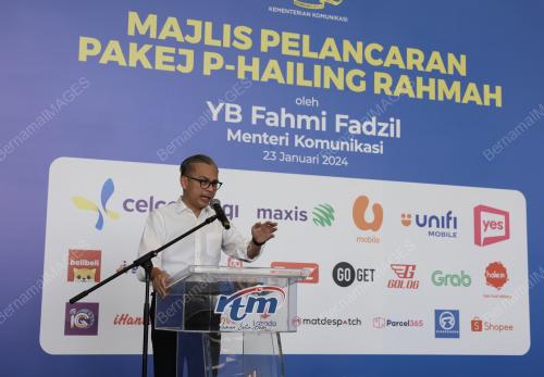 FAHMI FADZIL