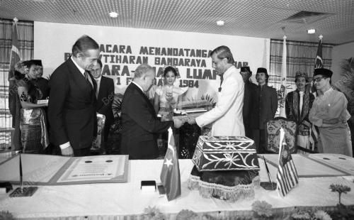 KL10_23022015_PENUBUHAN_BANDARAYA