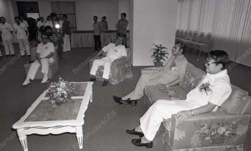 PERSIDANGAN MCA