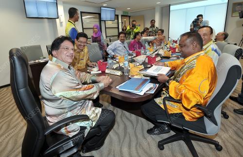 KL10_23052013_LAWATAN