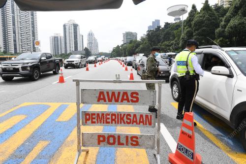 TINJAUAN ALIRAN TRAFIK DAN RENTAS NEGERI SEMPENA AIDILFITRI