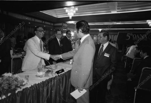 DR MAHATHIR BIN MOHAMAD