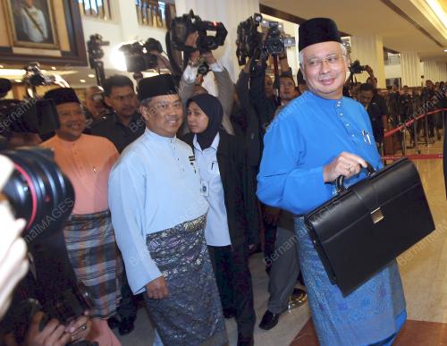 MOHD NAJIB TUN ABDUL RAZAK