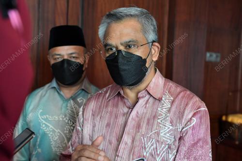 TAN SRI DR MOHD DAUD BAKAR