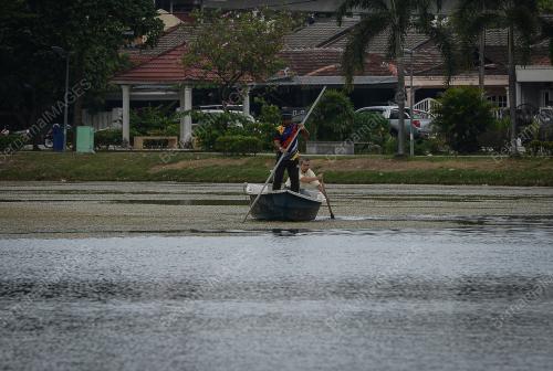 MUSIM PANAS