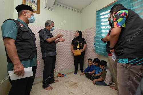 DATUK DR MOHD DAUD BAKAR