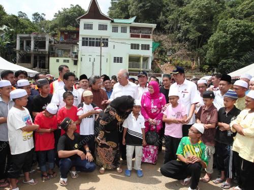 DATUK SERI MOHD NAJIB TUN ABDUL RAZAK