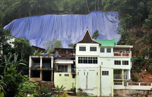 RUMAH ANAK-ANAK YATIM AT-TAQWA