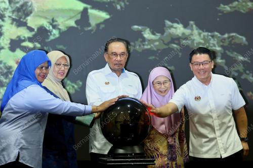 DATUK SERI ANWAR IBRAHIM
