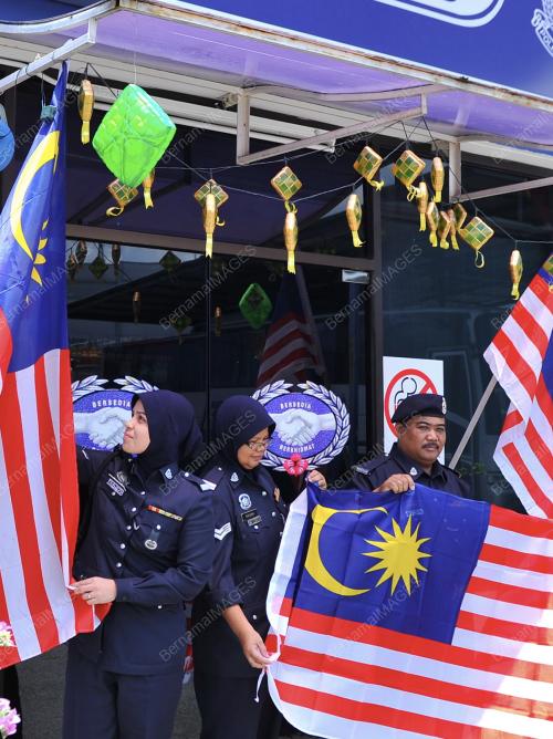 KL10_24082012_PATRIOTIK3