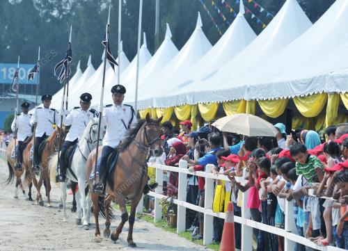 TUANKU MIZAN ZAINAL ABIDIN