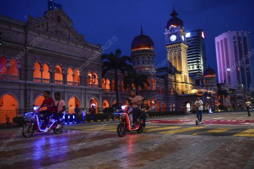 TINJAUAN CUTI HUJUNG MINGGU