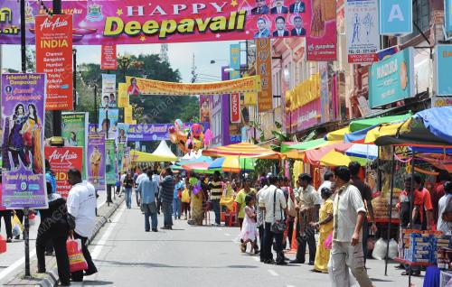 PERSIAPAN PERAYAAN DEEPAVALI