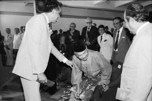 TUNKU ABDUL RAHMAN LANCAR BANGUNAN