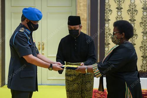 AL-SULTAN ABDULLAH RI'AYATUDDIN AL-MUSTAFA BILLAH SHAH