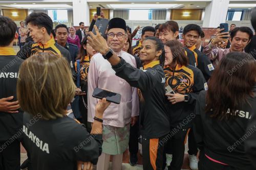 DATUK SERI ANWAR IBRAHIM