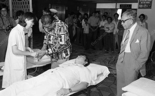 DR. LING LIONG SIK