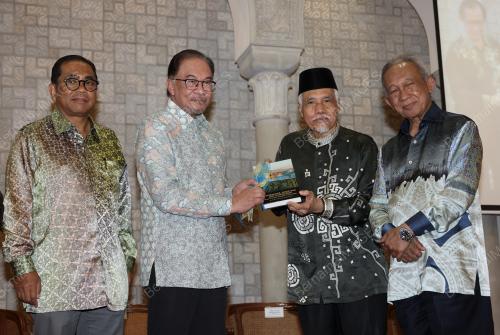 DATUK SERI ANWAR IBRAHIM