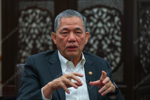 DATUK SERI FADILLAH YUSOF