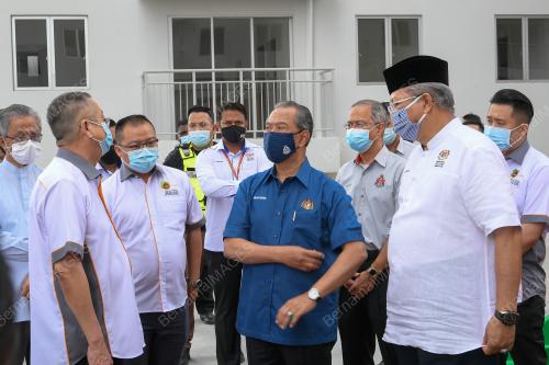 TAN SRI MUHYIDDIN YASSIN