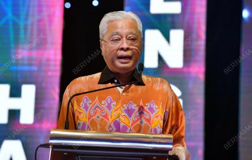 DATUK SERI ISMAIL SABRI YAAKOB