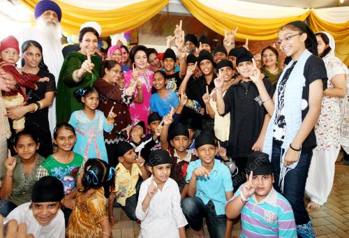 DATIN SERI ROSMAH MANSOR