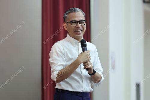 FAHMI FADZIL